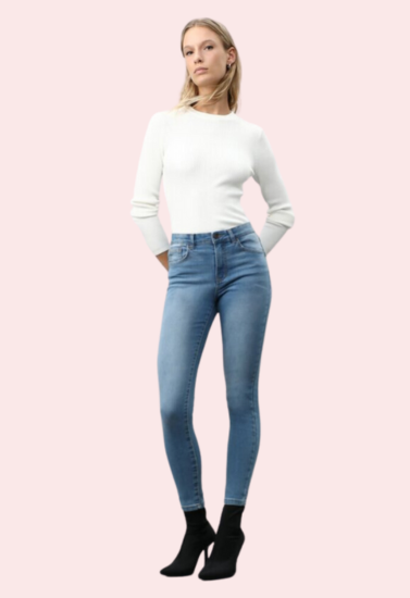 Urban Chic Slim Fit Skinny Jeans for Women