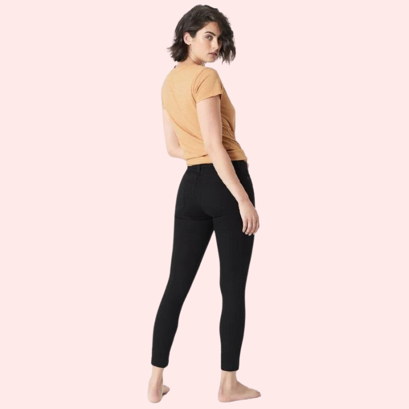 Women's Sleek Silhouette Black Skinny Fit Jeans